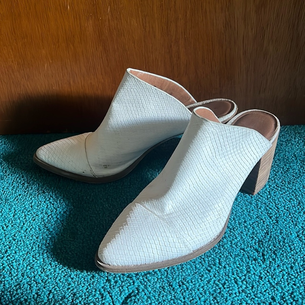 White faux snakeskin heeled booties